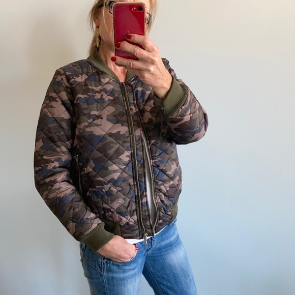 Quilted Camouflage Jacket - Picture 2 of 11